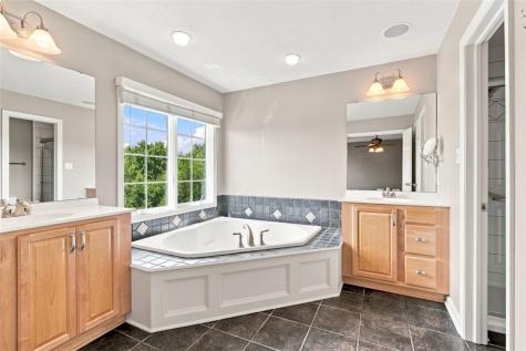 92 Castle View Drive Kennedy Township PA 15136