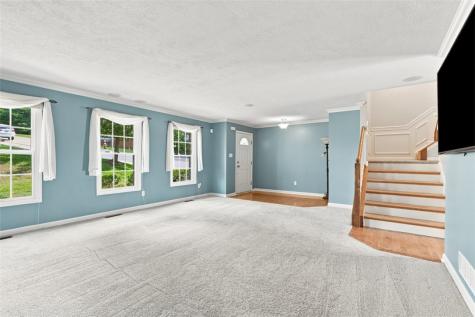 92 Castle View Drive Kennedy Township PA 15136