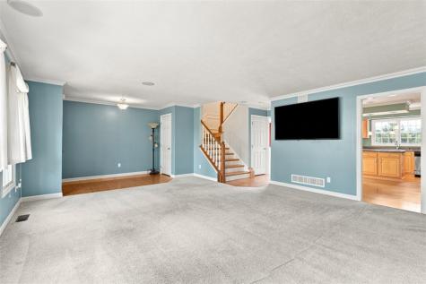 92 Castle View Drive Kennedy Township PA 15136