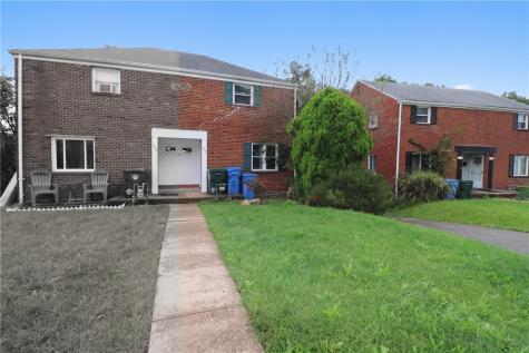1555 Bevan Road Whitehall PA 15227