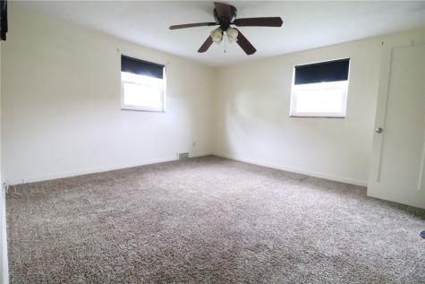 1555 Bevan Road Whitehall PA 15227