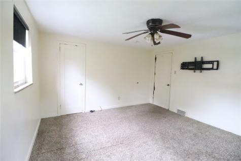 1555 Bevan Road Whitehall PA 15227