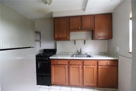 1555 Bevan Road Whitehall PA 15227