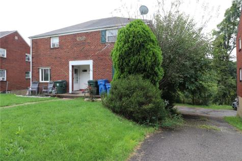 1555 Bevan Road Whitehall PA 15227