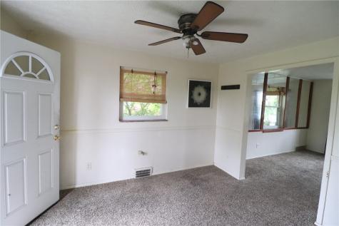 1555 Bevan Road Whitehall PA 15227