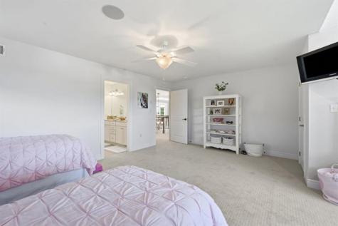 3264 Long Meadow Drive Hampton PA 15101