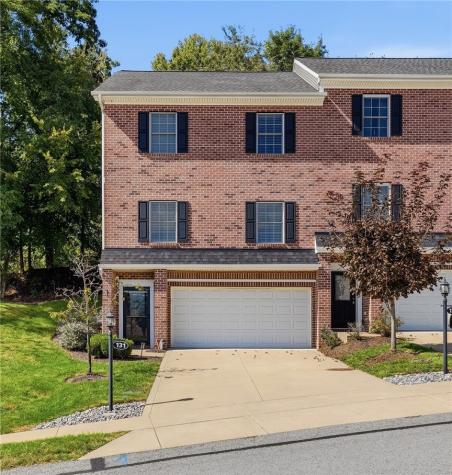 131 Lenox Drive Findlay Township PA 15126