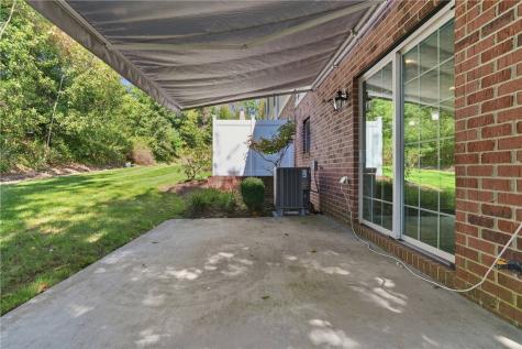 131 Lenox Drive Findlay Township PA 15126