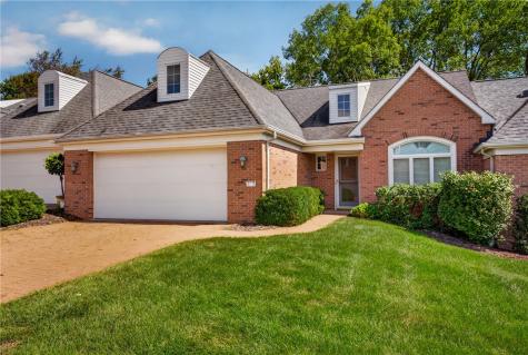 329 Hidden Falls Court Fox Chapel PA 15238