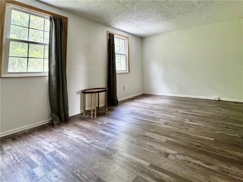 704 Countryside Drive Mckees Rocks PA 15136