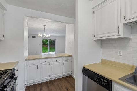 136 Mosside Loop Seven Fields Boro PA 16046