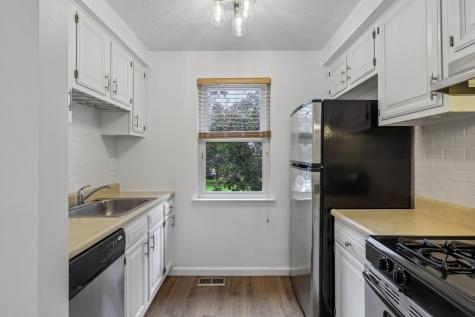 136 Mosside Loop Seven Fields Boro PA 16046