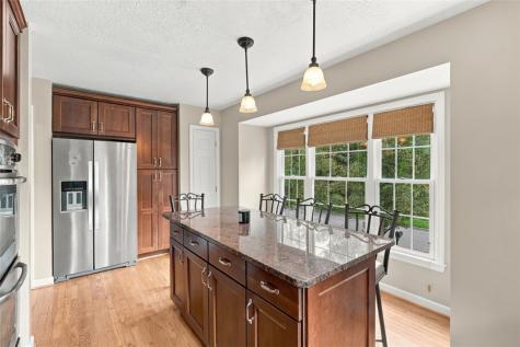 2151 Huntington Court S Franklin Park PA 15090