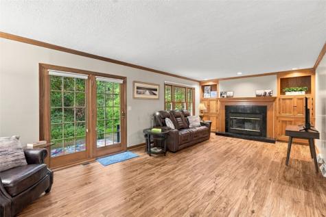 2151 Huntington Court S Franklin Park PA 15090