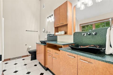 2151 Huntington Court S Franklin Park PA 15090