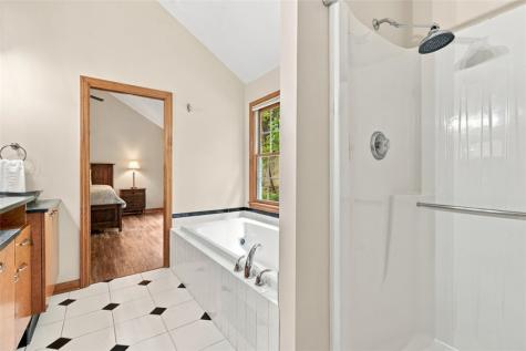 2151 Huntington Court S Franklin Park PA 15090