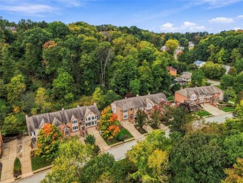 2151 Huntington Court S Franklin Park PA 15090