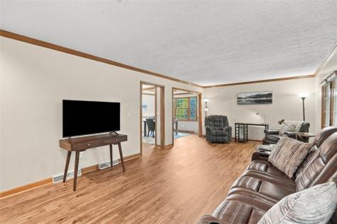 2151 Huntington Court S Franklin Park PA 15090