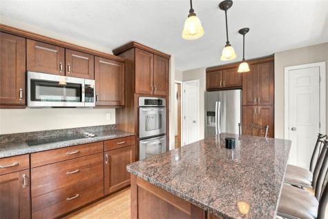 2151 Huntington Court S Franklin Park PA 15090