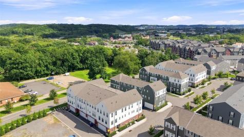 907 Vaughn Lane Cranberry Township PA 16066