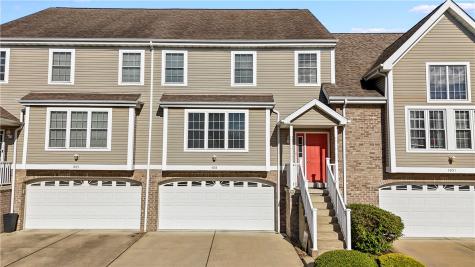 1053 Waterford Ct E North Strabane PA 15317