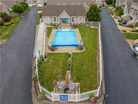 1053 Waterford Ct E North Strabane PA 15317