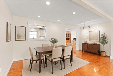 1053 Waterford Ct E North Strabane PA 15317