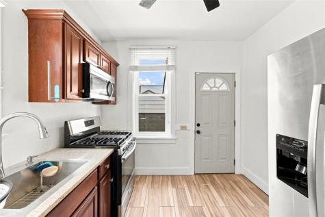 6926 Bishop Street Morningside PA 15206