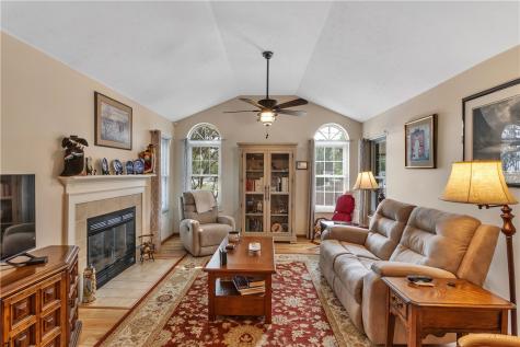 11 Ashford Drive Cranberry Township PA 16066