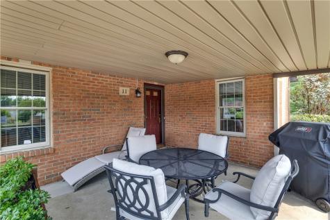 11 Ashford Drive Cranberry Township PA 16066
