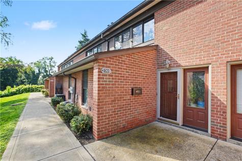 3769 Allendale Circle Sheraden PA 15204
