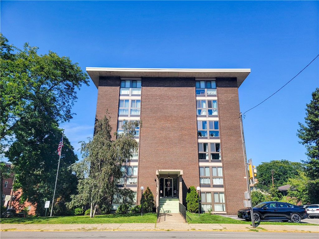 420 N Chestnut Street Avalon PA 15202