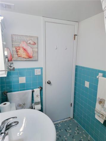420 N Chestnut Street Avalon PA 15202