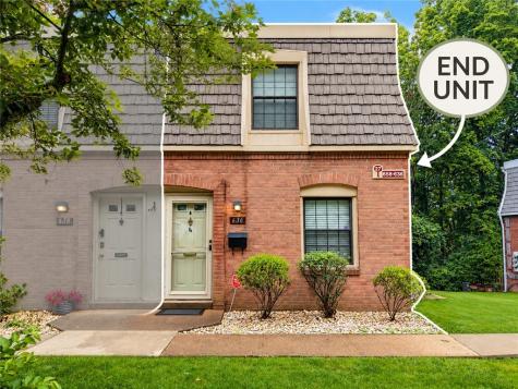 636 Carriage Circle Pennsbury PA 15205