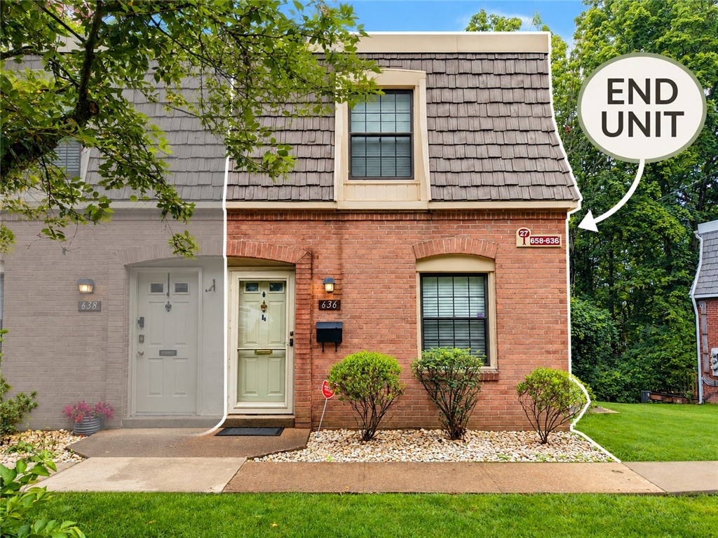 636 Carriage Circle Pennsbury PA 15205