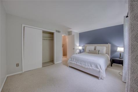 636 Carriage Circle Pennsbury PA 15205