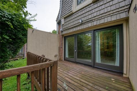 636 Carriage Circle Pennsbury PA 15205