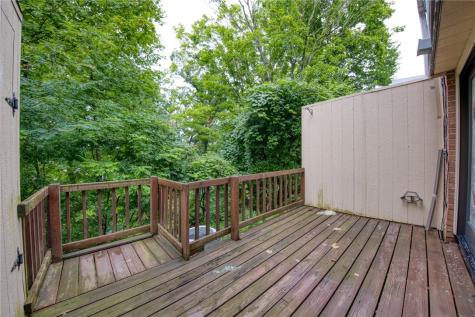 636 Carriage Circle Pennsbury PA 15205