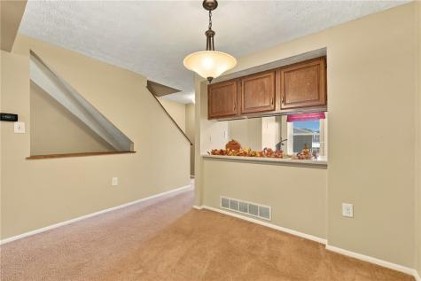 423 Ten Point Lane Cranberry Township PA 16066
