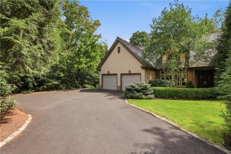 26 The Trillium Fox Chapel PA 15238