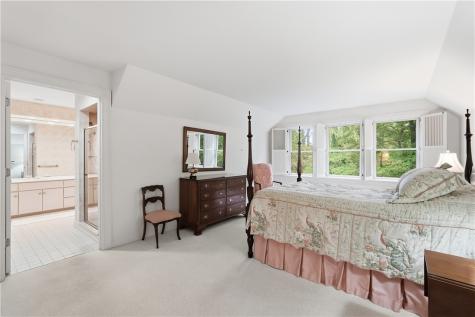 26 The Trillium Fox Chapel PA 15238