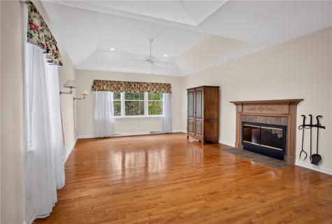502 Farndale O'hara PA 15238