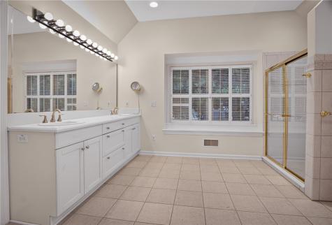 502 Farndale O'hara PA 15238