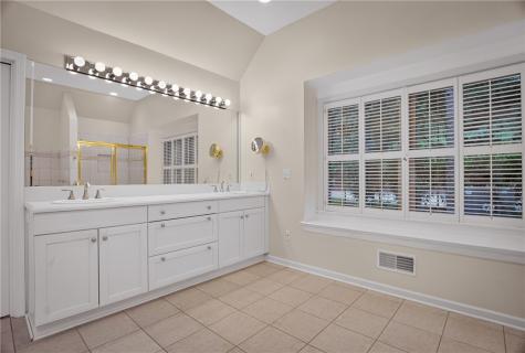 502 Farndale O'hara PA 15238