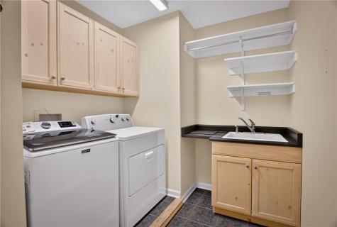 502 Farndale O'hara PA 15238