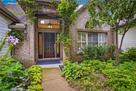502 Farndale O'hara PA 15238
