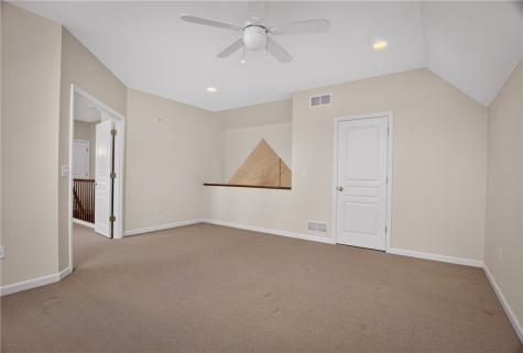 502 Farndale O'hara PA 15238