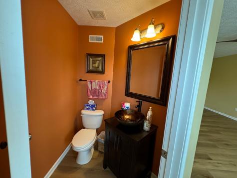 302 Fairgate Drive Pine Township PA 15090