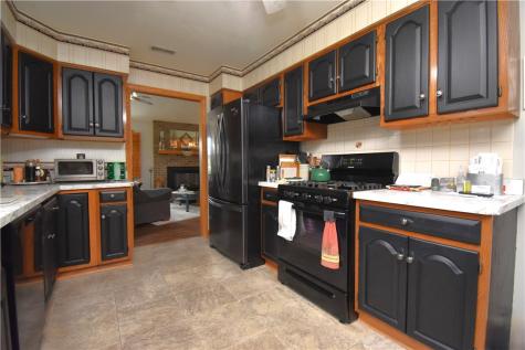 114 Club House West Middlesex Boro PA 16159