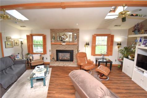 114 Club House West Middlesex Boro PA 16159